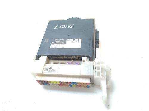 fuse-box-toyota-c-hr-_x1_-82730f4010-89221f4120-2016-21549594 main image