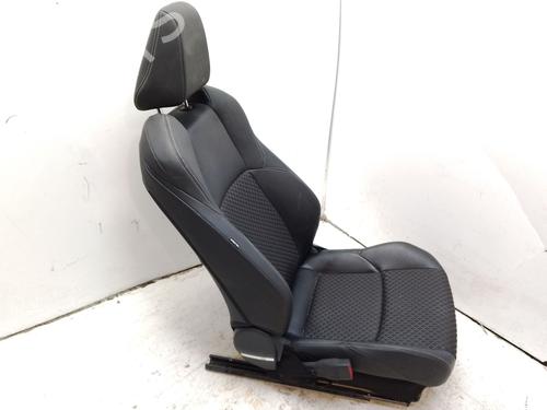 Left front seat TOYOTA YARIS (_P13_) | BP31191472C15