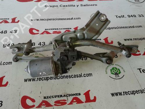 Used Front wiper motor FIAT GRANDE PUNTO (199_) 1.3 D Multijet (199.AXD11, 199.AXD1A, 199.AXD1B,... (90 hp) 7963162