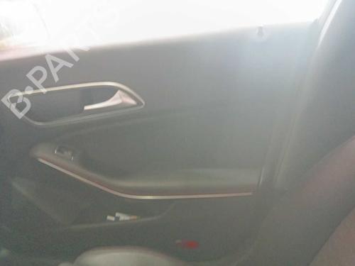 Høyre frontpanel Høyre frontpanel 37695505 37695505