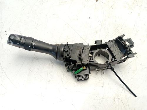 Comando luci TOYOTA YARIS VERSO (_P2_) 1.4 D-4D (NLP20_, NLP22_) (75 hp) 30858381