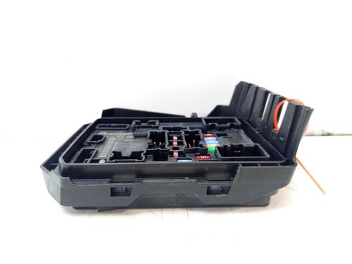 Fuse box RENAULT CAPTUR I (J5_, H5_) 0.9 TCe 90 | BP33038598E1 - Image 4