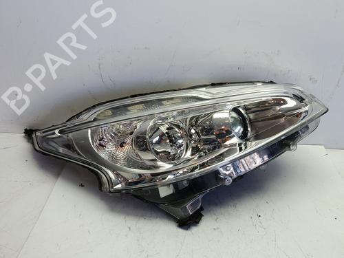 Used Right headlight Right headlight PEUGEOT 208 I (CA_, CC_) 1.6 HDi / BlueHDi 75 (75 hp) 33294125 33294125