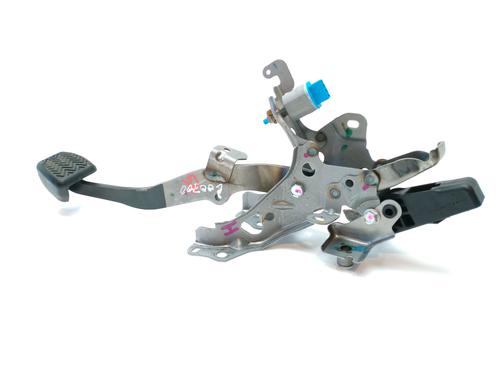 Break pedal TOYOTA YARIS (_P13_) 1.5 Hybrid (NHP130_, NHP130) | BP17443093I19 