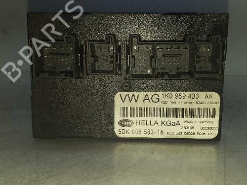 Used Electronic module VW GOLF IV (1J1) [1997-2008]  7957154