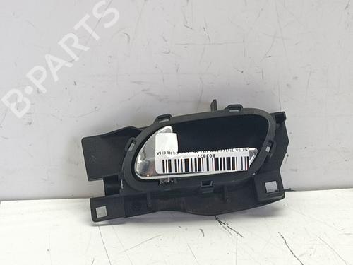 Used Front right interior door handle Front right interior door handle 38085466 38085466