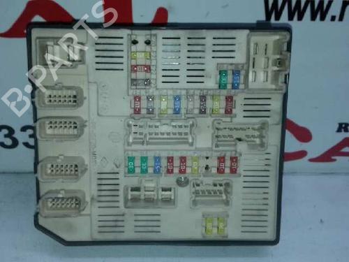 Used Fuse box Fuse box 7951073 7951073