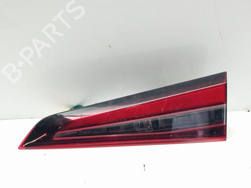 Used Right tailgate light Right tailgate light TOYOTA COROLLA Estate (_E21_) 2.0 Hybrid (MZEH12) (184 hp) 33705619 33705619