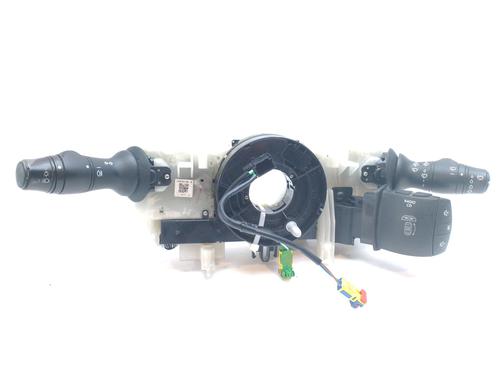 switch-renault-megane-iii-hatchback-bz01_-b3_-15-dci-255670016r-2008-16714717 main image