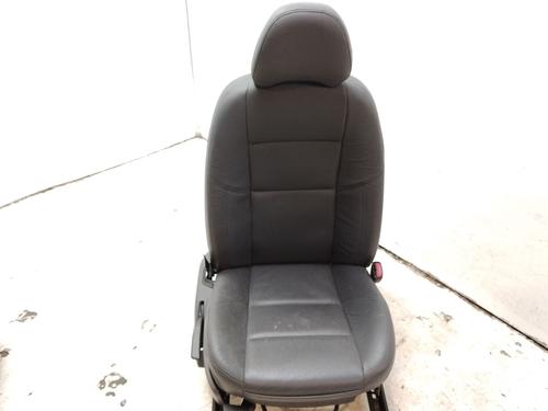 Used Right front seat VOLVO V50 (545) D4 (177 hp) 31292882