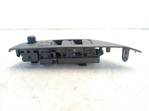 Left front window switch TOYOTA YARIS (_P13_) | BP31158027I27