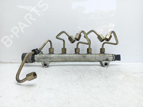Used Injection rail Injection rail 18873632 18873632