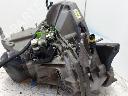 Gearbox RENAULT SCÉNIC I MPV (JA0/1_, FA0_) 2.0 16V (JA1B, JA1D, JA0C) | BP30487531M3