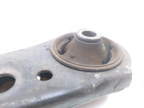 Right front suspension arm TOYOTA COROLLA Hatchback (_E21_, _EA1_, _EH1_) 1.8 Hybrid (ZWE211) | BP16571869M13 