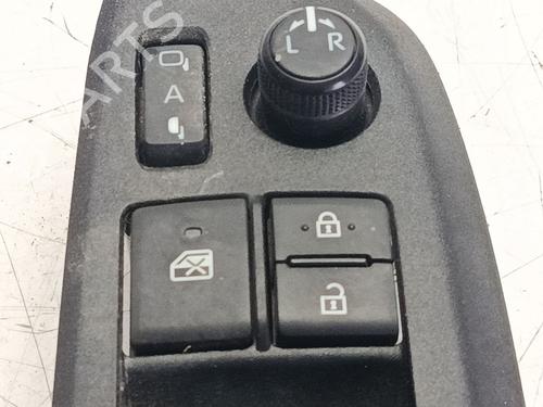 Left front window switch TOYOTA YARIS (_P13_) | BP37793149I27 - Image 2