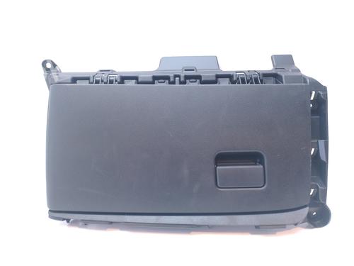 Used Glove box Glove box 17685012 17685012