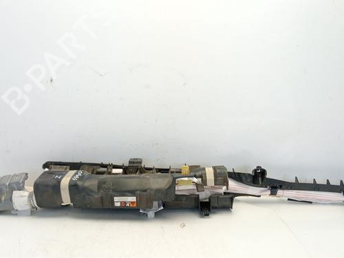 left-curtain-airbag-toyota-corolla-estate-_e21_-2019-25591271 main image