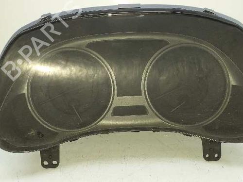 Used Instrument cluster Instrument cluster 8068013 8068013