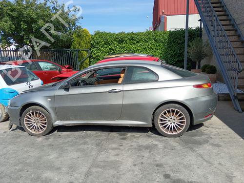 Brugte ALFA ROMEO GT (937_) 1.9 JTD (937CXN1B) 4727476