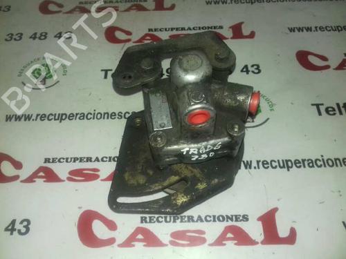 Used Steering pump NISSAN TRADE [1987-2000]  9715474