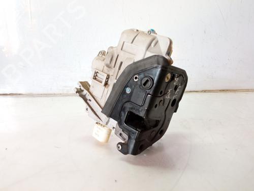 front-right-lock-audi-a4-b6-8e2-25-tdi-quattro-8e0839016c-2000-2001-2002-2003-2004-2005-9694530 main image