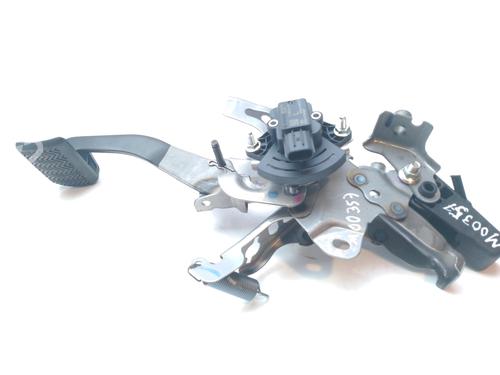 Break pedal TOYOTA YARIS (_P13_)  | BP16772559I19 