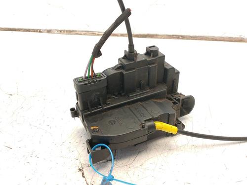 front-left-lock-renault-kangoo-express-fw01_-2008-40298682 main image