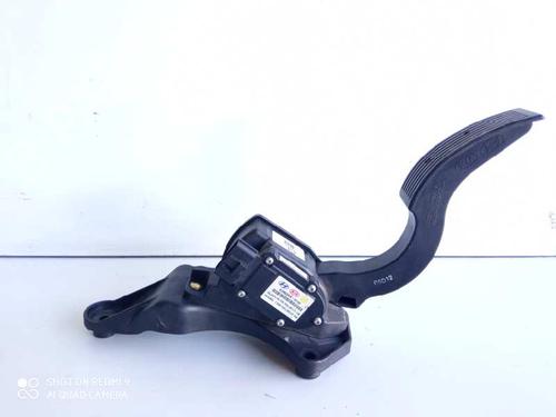 Pedal HYUNDAI SANTA FÉ II (CM) 2.2 CRDi GLS | BP11687715I4 
