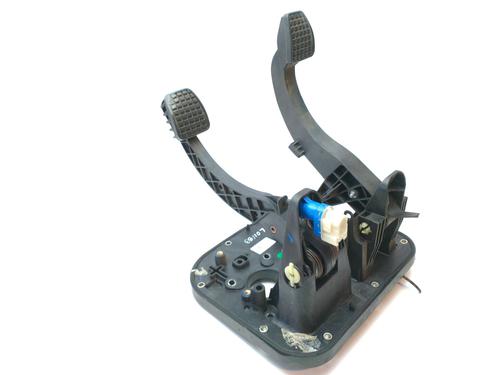 break-pedal-iveco-daily-vi-van-33s14-35s14-35c14-42s14-5801492032-2014-12311103 main image