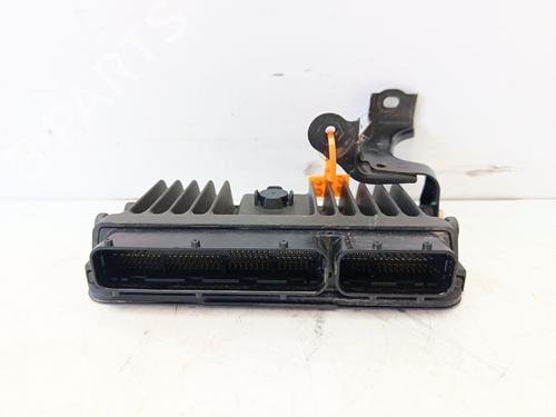 Used Engine control unit (ECU) Engine control unit (ECU) TOYOTA YARIS (_P13_) [2010-2020] 33626897 33626897