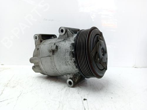 Used AC compressor RENAULT SCÉNIC II (JM0/1_) [2003-2010]  19527119