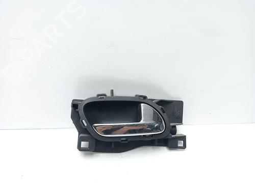 Used Front right interior door handle Front right interior door handle 16862380 16862380