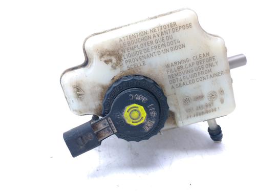 Brake master cylinder VW GOLF VI (5K1) 1.6 TDI | BP18825199M77