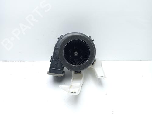 Varmeblæser TOYOTA YARIS (_P13_) [2010-2020]  17004471