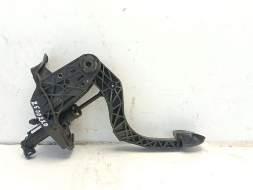 Used Clutch pedal SEAT IBIZA V (KJ1, KJG) 1.0 TSI (110 hp) 26506505