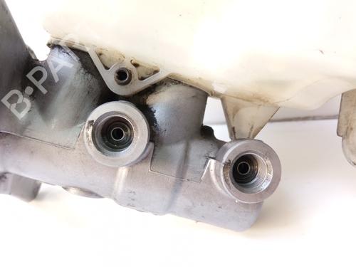 Brake master cylinder TOYOTA IQ (_J1_) 1.0 (KGJ10_, KGJ10R) | BP17139026M77 