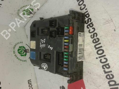 Used Fuse box Fuse box 7951082 7951082