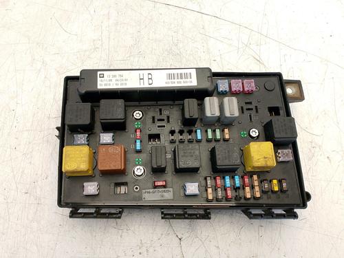 Fuse box OPEL ASTRA H GTC (A04) 1.9 CDTi 16V (L08) | BP38085524E1 - Image 2