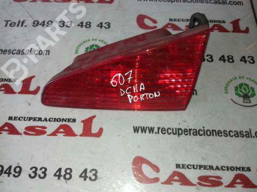 Used Third brake light Third brake light PEUGEOT 607 (9D, 9U) 2.2 HDi (133 hp) 10979908 10979908