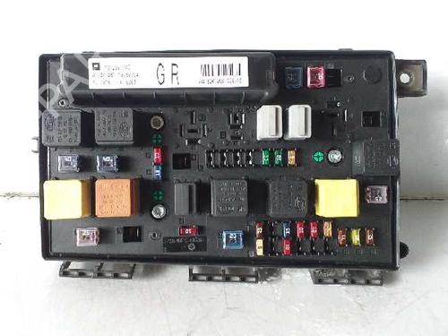 Used Fuse box Fuse box 7960193 7960193