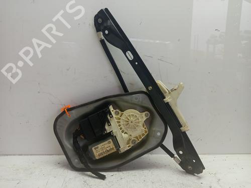 Lève-vitre arrière droit VW GOLF PLUS V (5M1, 521) 2.0 TDI (131 hp) 30923881