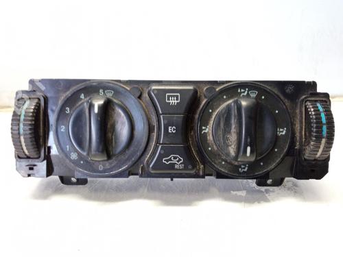 Climate control MERCEDES-BENZ CLK (C208) CLK 230 Kompressor (208.348) | BP8075100I5 
