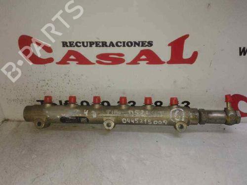 Used Injection rail Injection rail 7954100 7954100