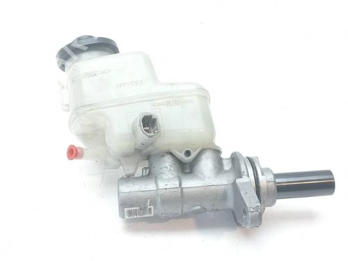 Used Brake master cylinder Brake master cylinder 17132991 17132991