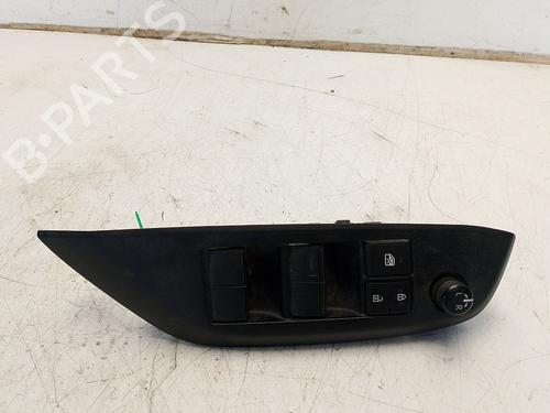 Left front window switch TOYOTA YARIS (_P13_) | BP37793090I27 - Image 3