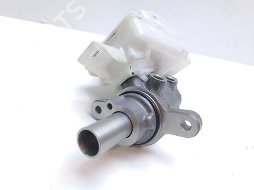 Brake master cylinder TOYOTA YARIS (_P13_)  | BP17125832M77 
