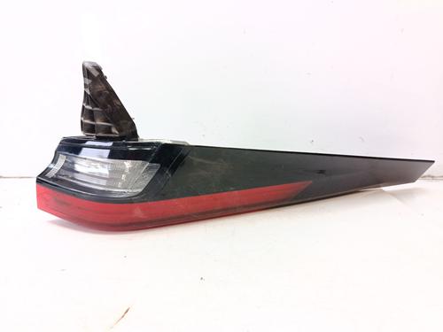 left-taillight-toyota-c-hr-_x1_-2016-33959177 main image