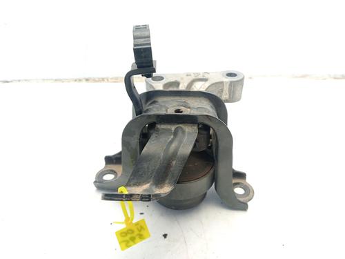 Used Engine mount TOYOTA YARIS (_P13_) [2010-2020]  29337837