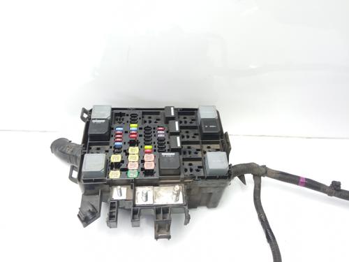 Used Fuse box Fuse box 12532646 12532646