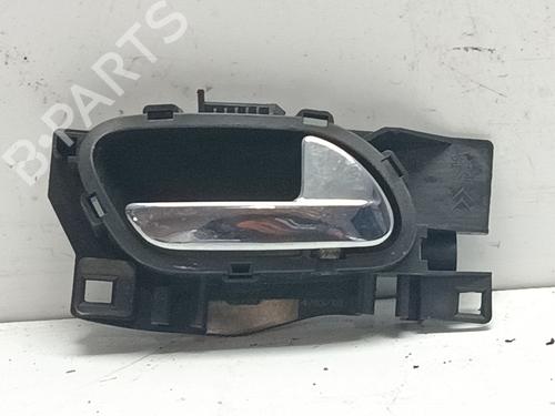 Used Front left interior door handle Front left interior door handle PEUGEOT 5008 (0U_, 0E_) 1.6 BlueHDi 120 (120 hp) 33705782 33705782